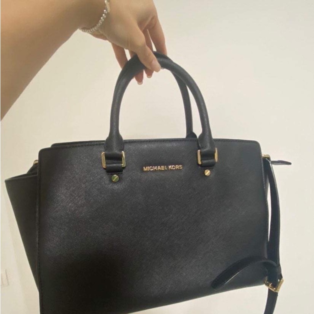Michael Kors bag, excellent condition.